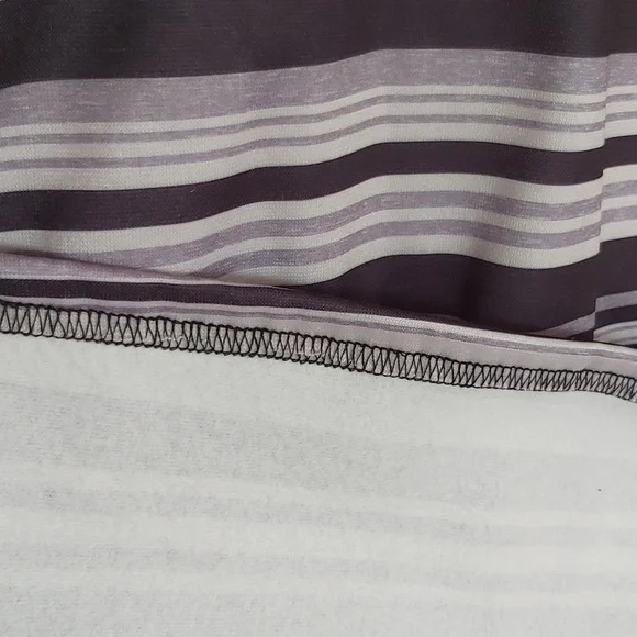 Contrast Color Long Sleeve - Picture 5 of 8